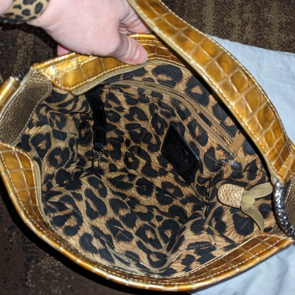 Vintage BRIGHTON Gold Shiny Patent Croc-Embossed Leather Slouchy Shoulder Bag - Picture 10 of 13